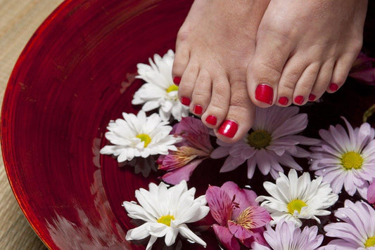 4 Effective Natural Remedies for Swollen Feet During Pregnancy - Mumberry